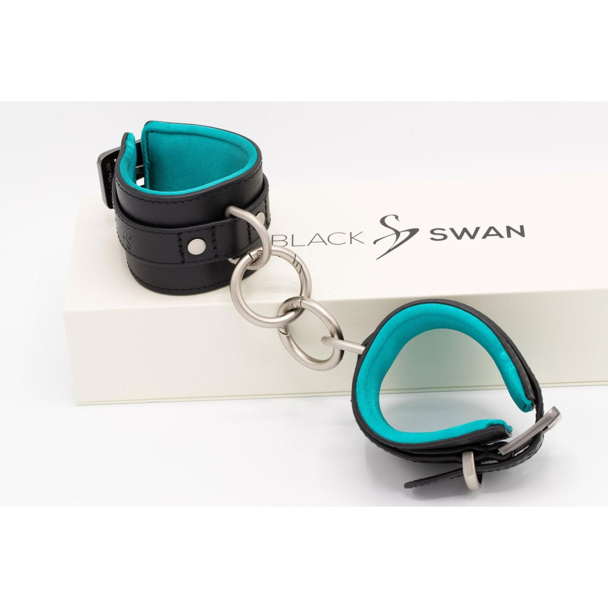 Black Swan DesignZ - Handfessel – Produktansicht 2