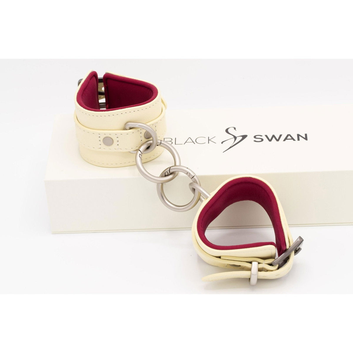 Black Swan DesignZ - Handfessel – Produktansicht 3
