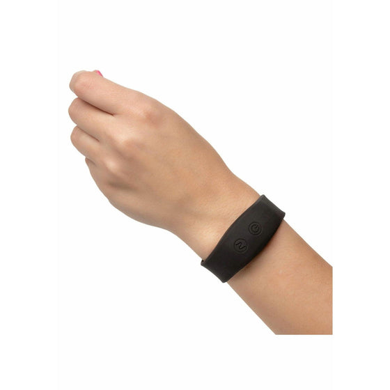 CalExotics - Wristband Remote Panty Teaser - Mr. und Mrs. Love